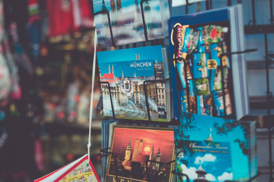 Postkarten München in Postkartenständer